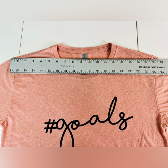 #Goals Cropped Top Heathered Mauve Graphic Tee SZ LARGE NWT - Picture 8 of 10
